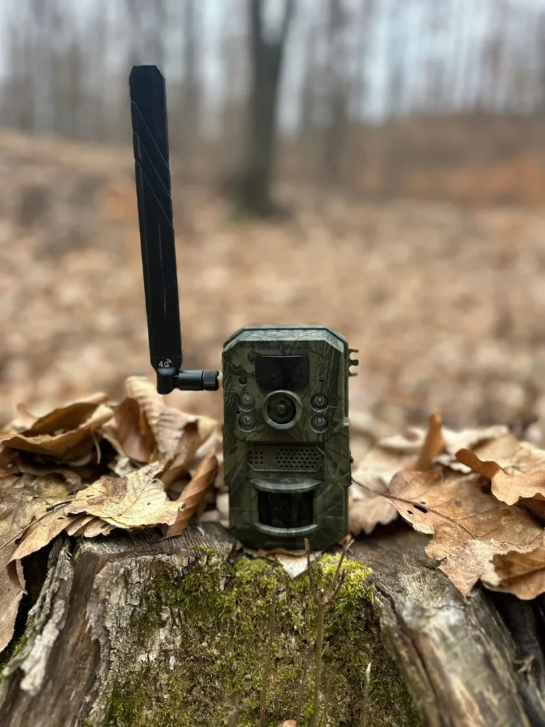 camera vanatoare ForestVision Live Pro 2 2025